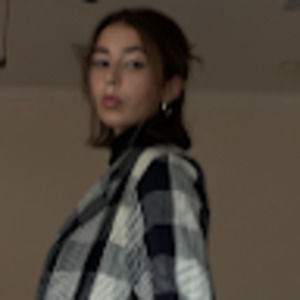 Meet your Posher, Alessandra